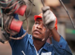 Top Tips to Hire a Trusted Electrical Contractor Near You – Power Up with Vistacraft Builders