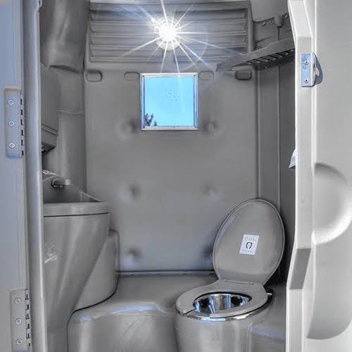 Portable Chemical Toilet vs Flush Toilet